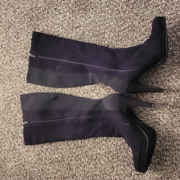 Express Boots - Picture 2 of 3